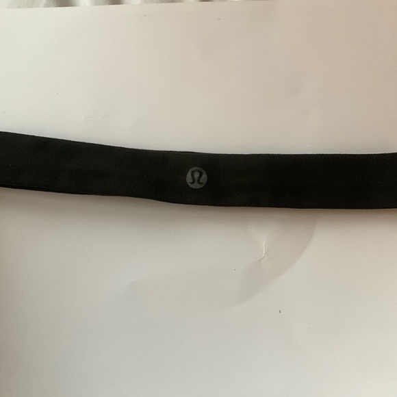 Black Lululemon Headband - Picture 1 of 5